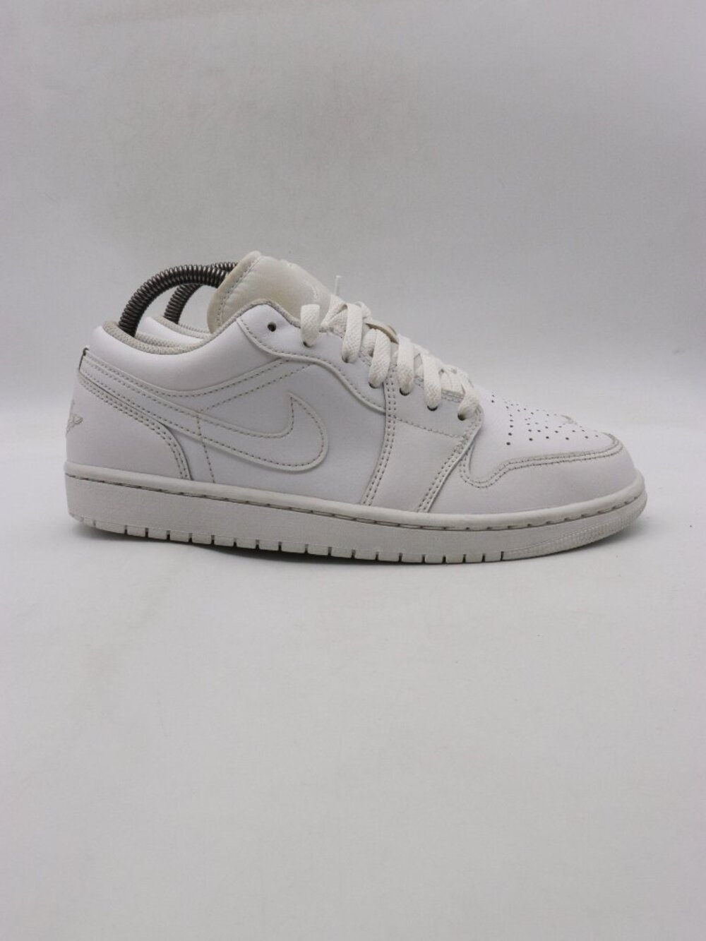 Nike Air Jordan 1 Men's Size 7.5 Low White Shoes Athletic Sneakers 553558-136